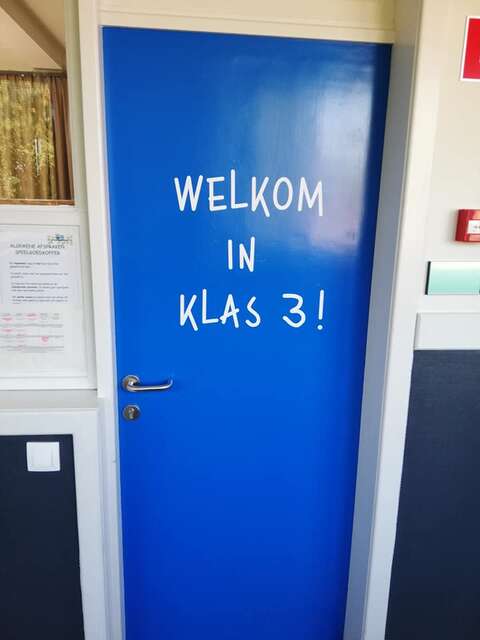 Bestickerde klasdeur van SasCrea